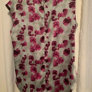 Cap sleeve floral blouse